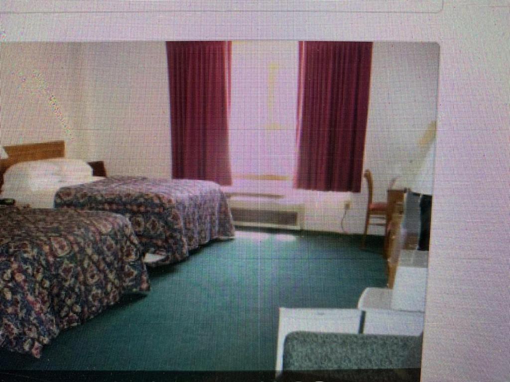 Villager Motel & Glen Manor Estate Watkins Glen Esterno foto