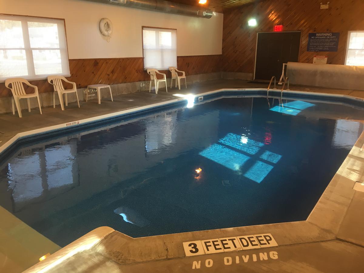 Villager Motel & Glen Manor Estate Watkins Glen Esterno foto